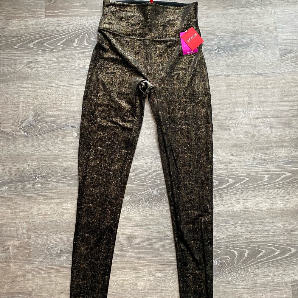 NWT Spanx Velvet Shine Leggings